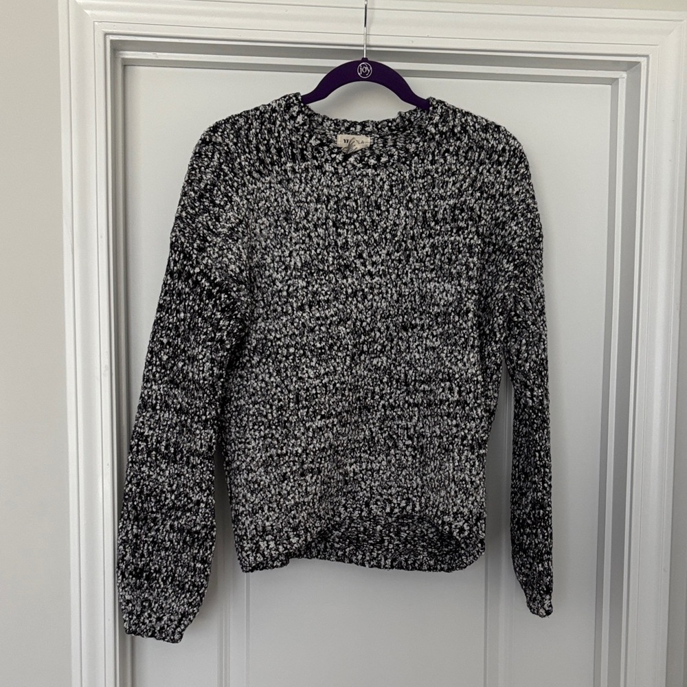 Black and White Crew Neck Sweater with Heathered Design